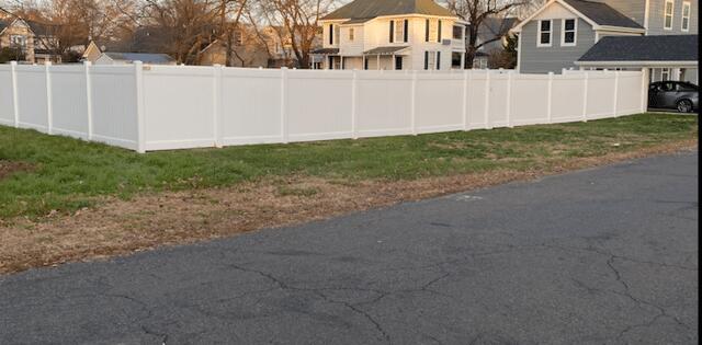 Vinyl Privacy Fence done in Sterling, VA