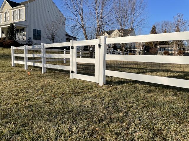 Vinyl Paddock Fence install in Ashburn, VA